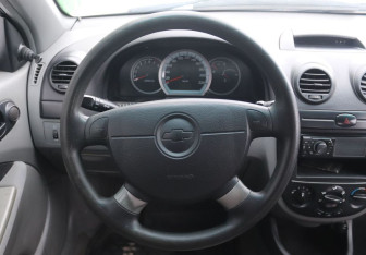 Подержанный автомобиль Chevrolet Lacetti Hatchback 2010 года (15 фото)