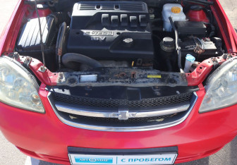 Подержанный автомобиль Chevrolet Lacetti Sedan 2008 года (9 фото)