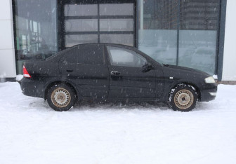 Подержанный автомобиль Nissan Almera Classic 2006 года (6 фото)