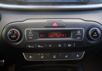 Подержанный автомобиль Kia Sorento 2019 года (18 фото)