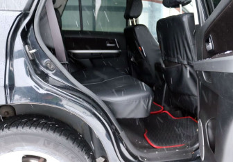 Подержанный автомобиль Suzuki Grand Vitara 2010 года (12 фото)