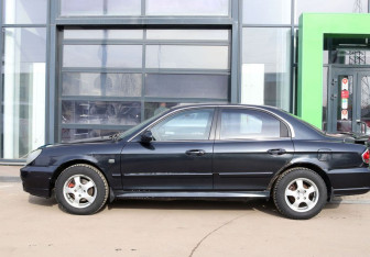 Подержанный автомобиль Hyundai Sonata 2008 года (2 фото)