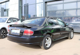 Подержанный автомобиль Hyundai Sonata 2008 года (5 фото)