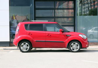 Подержанный автомобиль Kia Soul 2011 года (8 фото)