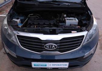 Подержанный автомобиль Kia Sportage 2011 года (10 фото)