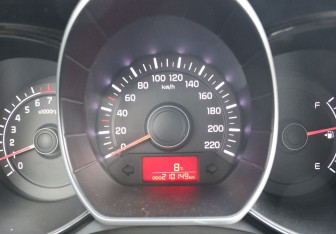 Подержанный автомобиль Kia Rio Sedan 2014 года (16 фото)