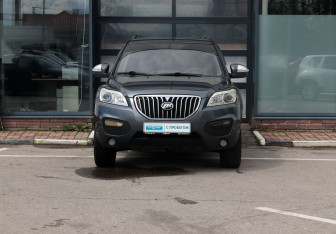 Подержанный автомобиль Lifan X60 2016 года (8 фото)