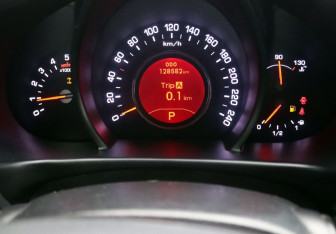 Подержанный автомобиль Kia Sportage 2012 года (16 фото)