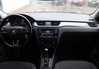 Подержанный автомобиль Skoda Rapid Liftback 2019 года (11 фото)