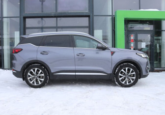 Подержанный автомобиль Chery Tiggo 7 Pro Max 2023 года (6 фото)