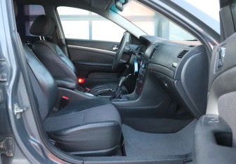 Подержанный автомобиль Chevrolet Epica 2011 года (12 фото)