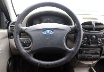 Подержанный автомобиль LADA (ВАЗ) Kalina Hatchback 2012 года (16 фото)