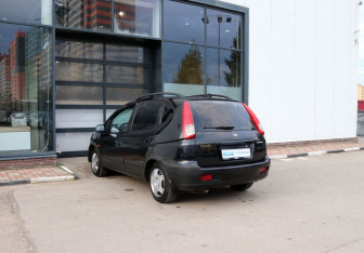 Подержанный автомобиль Daewoo Tacuma 2002 года (3 фото)