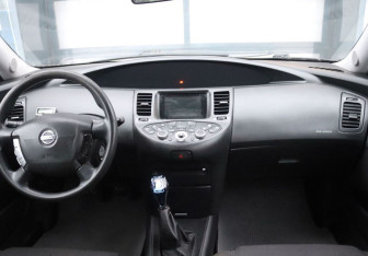 Подержанный автомобиль Nissan Primera Sedan 2007 года (14 фото)