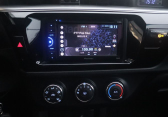 Подержанный автомобиль Toyota Corolla Sedan 2014 года (18 фото)