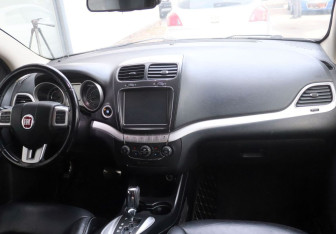 Подержанный автомобиль Fiat Freemont 2013 года (14 фото)