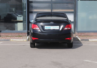 Подержанный автомобиль Hyundai Solaris Sedan 2016 года (5 фото)