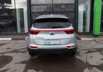 Подержанный автомобиль Kia Sportage 2018 года (4 фото)