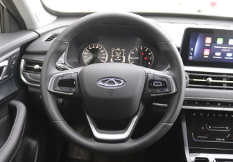 Подержанный автомобиль Chery Tiggo 4 Pro 2025 года (16 фото)