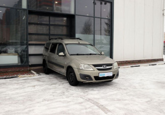 Подержанный автомобиль LADA (ВАЗ) Largus Wagon 2014 года (7 фото)