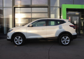 Подержанный автомобиль Nissan Qashqai 2019 года (2 фото)