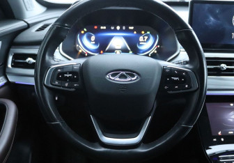 Подержанный автомобиль Chery Tiggo 8 Pro 2022 года (15 фото)