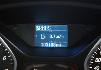 Подержанный автомобиль Ford Focus Sedan 2014 года (9 фото)
