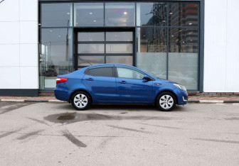 Подержанный автомобиль Kia Rio Sedan 2012 года (6 фото)
