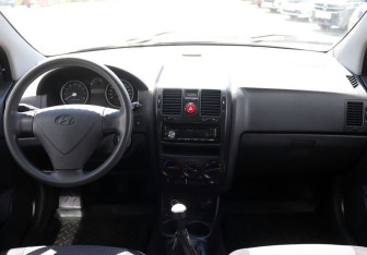 Подержанный автомобиль Hyundai Getz 2008 года (14 фото)