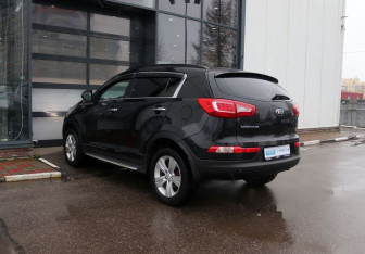 Подержанный автомобиль Kia Sportage 2012 года (3 фото)
