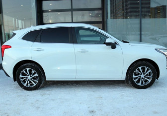 Подержанный автомобиль Haval Jolion 2023 года (6 фото)