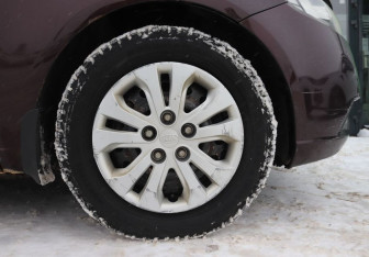 Подержанный автомобиль Kia Cerato Sedan 2010 года (10 фото)