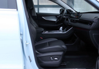 Подержанный автомобиль Chery Tiggo 7 Pro Max 2023 года (13 фото)