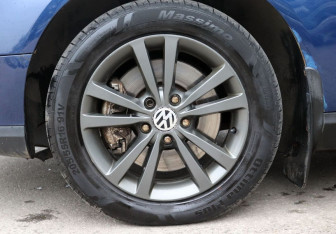 Подержанный автомобиль Volkswagen Passat Wagon 2006 года (8 фото)