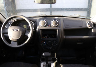 Подержанный автомобиль LADA (ВАЗ) Granta Sedan 2013 года (14 фото)