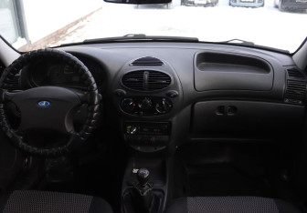 Подержанный автомобиль LADA (ВАЗ) Kalina Wagon 2012 года (15 фото)