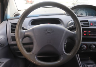 Подержанный автомобиль Hyundai Matrix 2005 года (16 фото)
