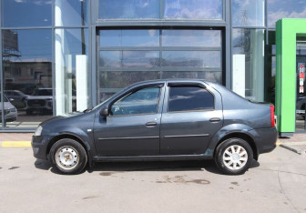 Подержанный автомобиль Renault Logan Sedan 2010 года (2 фото)