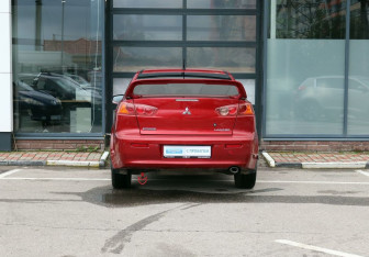 Подержанный автомобиль Mitsubishi Lancer Sedan 2008 года (3 фото)