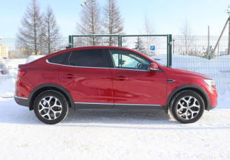 Подержанный автомобиль Renault Arkana 2021 года (6 фото)