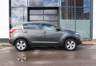 Подержанный автомобиль Kia Sportage 2011 года (6 фото)