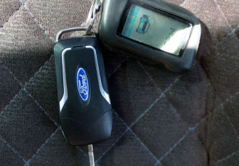 Подержанный автомобиль Ford Focus Sedan 2006 года (18 фото)