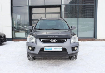 Подержанный автомобиль Kia Sportage 2010 года (3 фото)