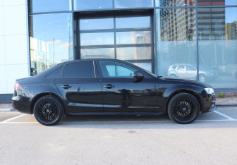 Подержанный автомобиль Audi A4 Sedan 2012 года (6 фото)