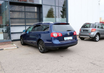 Подержанный автомобиль Volkswagen Passat Wagon 2006 года (3 фото)