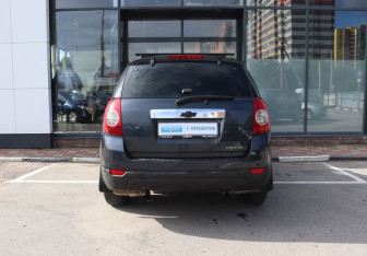 Подержанный автомобиль Chevrolet Captiva 2007 года (4 фото)