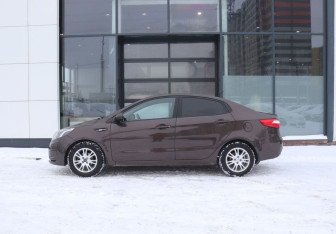 Подержанный автомобиль Kia Rio Sedan 2014 года (2 фото)