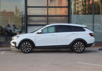 Подержанный автомобиль LADA (ВАЗ) Vesta Wagon 2024 года (2 фото)