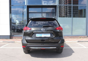 Подержанный автомобиль Nissan X-Trail 2019 года (4 фото)