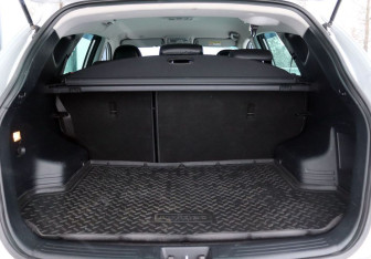 Подержанный автомобиль Hyundai ix35 2014 года (11 фото)